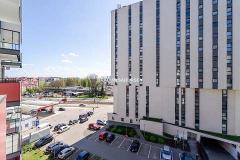 2 pokoje balkon tramwaj centrum miasta