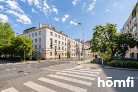 Mokotów 2 pokoje z balkonem garaż i komórka