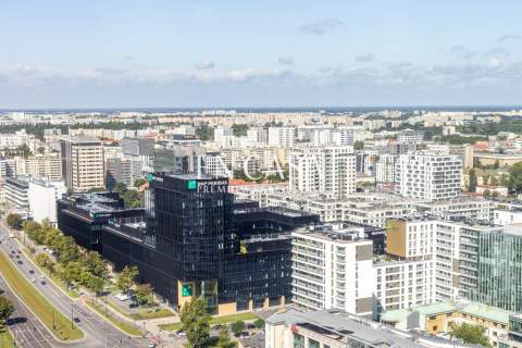 Apartament na 28. piętrze w Towarowa Towers
