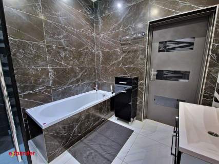Luksusowy apartament z 4 pokojami Gotowy do wprowadzenia