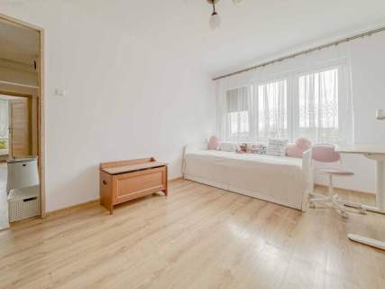 os. Piastów, przestronne, osobna kuchnia, duży balkon