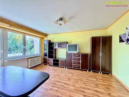 Kawalerka z potencjałem-duży balkon-1 piętro