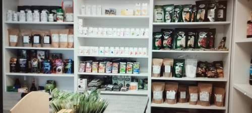 sprzedam lokal handlowy 15m2