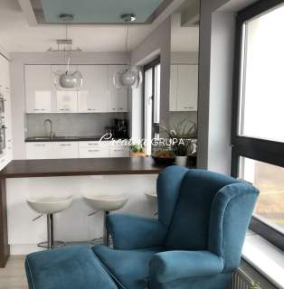 89 m 4 pokoje Metro Ulrychów Balkon Garaż