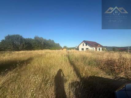 Piękna widokowa działka budowlana w centrum wsi