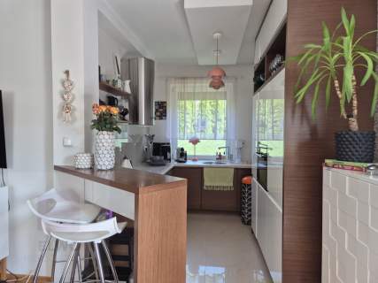 Luksusowy apartament z pieknym ogrodem