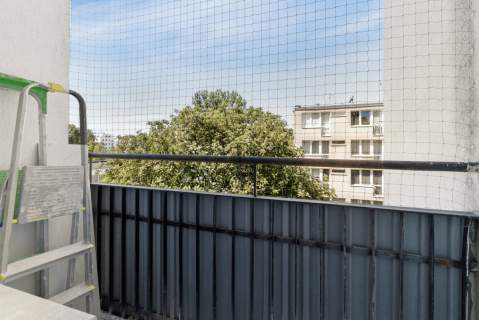 2 pokoje po remoncie saska kępa balkon