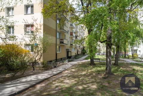 3 ciche POK po REMONCIE 8 min METRO Ratusz Arsenał