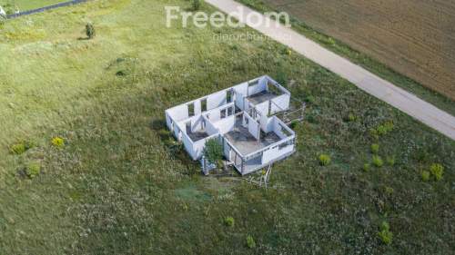 Działka 3461 m z rozpoczętą budową