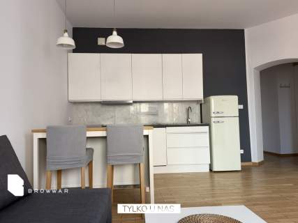 Odnowiona kawalerka cieplik loggia piwnica