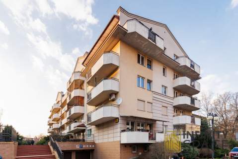 Przytulne M3 z balkonem, garażem i komórką, Ursus