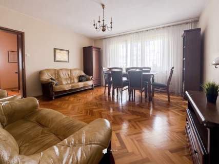 PIĄTKOWSKA 3POK USTAWNE ŁADNE BALKON WINDA CISZA