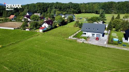 Widok na góry, Spokojna okolica