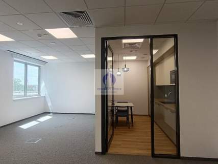 Wola lokal biurowy 706 m2 do wynajęcia