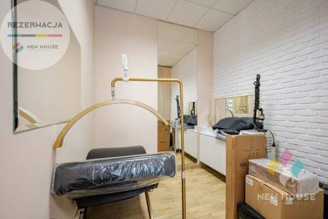 45m2, lokal z witryną, ul. Armii Krajowej