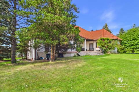 Dom 300m z ogrodem 2900m Jezioro Mucharskie