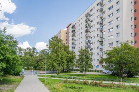2 pokoje 42m2, odzielna kuchnia ul. Broniewskiego 97