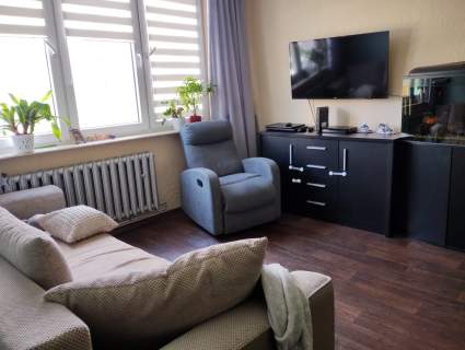 Mieszkanie 2 pokoje, 1 piętro z balkonem, centrum miasta