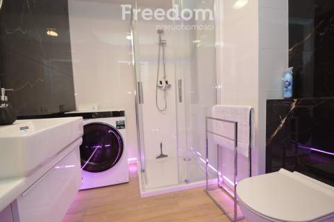 Nowy apartament z balkonem.