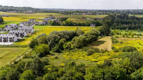 Działka budowlana 14 arów z bezterminową WZ