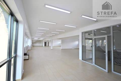 Lokal handlowo-usługowy 400 m2 przy drodze krajowej DK75 w Jurkowie