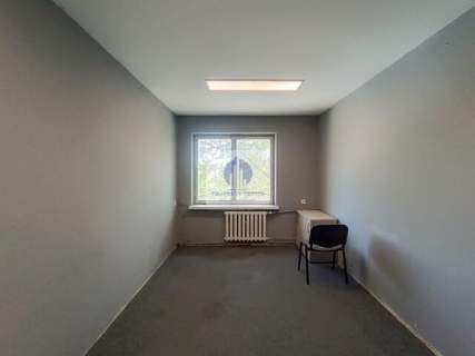 Włochy lokal biurowy 15,30 m2 do wynajęcia