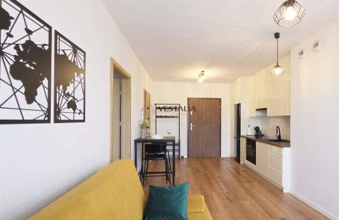 wyposażony apartament dwupokojowy z balkonem