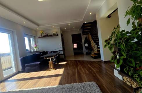 Jarosław, Dębowe Zacisze, apartament z 3 loggiami