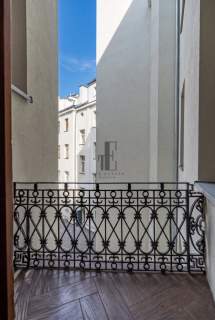Piękna Kamienica Plac Trzech Krzyży Winda