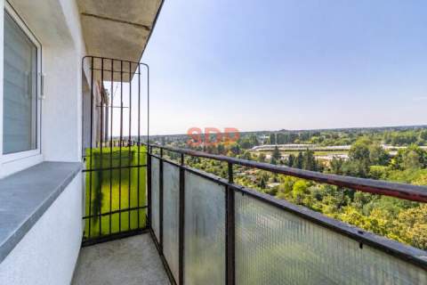 Odświeżona kawalerka z balkonem 30 m2 Zielony Żubardź