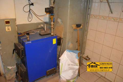 Dom w Niedaszowie k. Jawora, 2 garaże, zabudowania, polecam