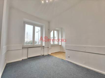3 pokoje, 69m2, przy placu Szembeka, Praga PD