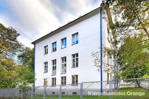 Nieruchomość na placówkę zdrowia lub biura