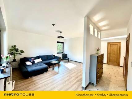 Apartament z dwoma miejscami parkingowymi w cenie