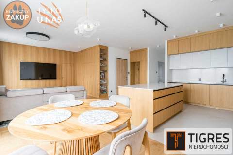 Penthouse / Wysoki standard / Duża loggia