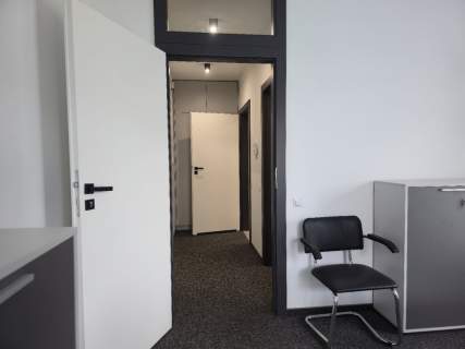 Nowoczesne reprezentacyjne biuro 40m2 parking