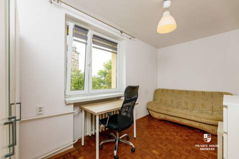 Czteropokojowe mieszkanie w blisko centrum