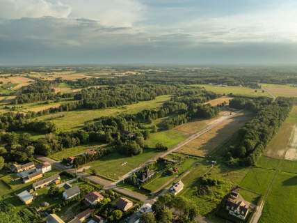 Działki budowlane z wodociągiem