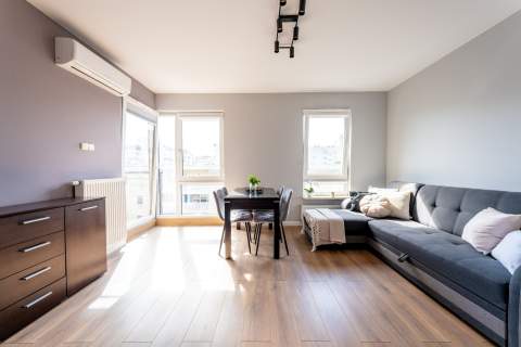 Bez prowizji 2 pokoje balkon klimatyzacja garaż
