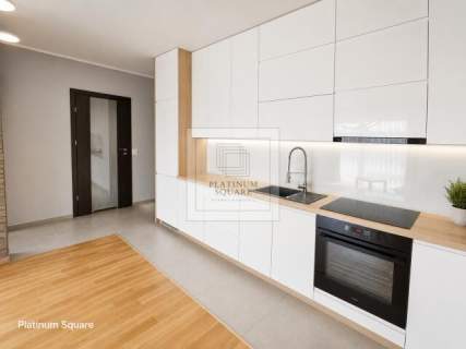 pokoje ok. 78 m2 2 łazienki 2 balkony garaż pierszy najem