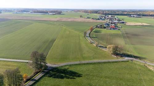 Działka budowlana 831m2 Dzielna