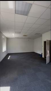 Magazyn 600 m2 rampa brama 0 11m Puławska Warszawa