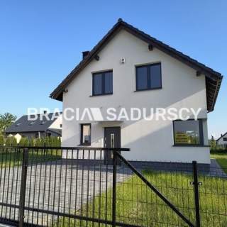Domy 4 pokoje. Rączna/Kaszów