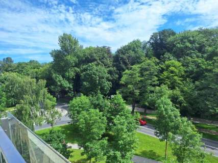 Wyposażony apartament z dużym balkonem miejsce postojowe w garażu