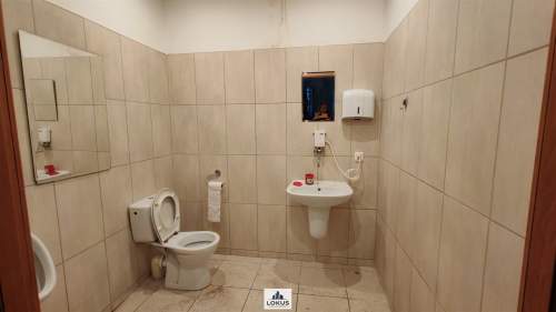 Magazyn, rampa - 2 bramy, poziom zero - 3 bramy