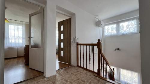 Dom, 5 pokoi, 2 łazienki, balkon, ogród, garaż