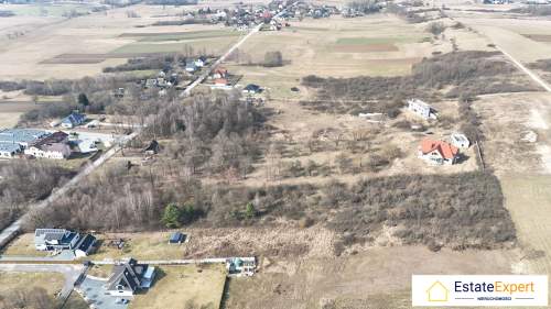 Dom w stanie surowym zamkniętym w malowniczej okolicy
