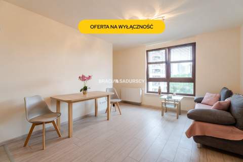 Jasne mieszkanie w nowym budynku