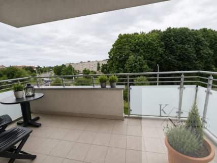 69,85 m2, 2 miejsca w hali garażowej duża piwnica Gdynia D