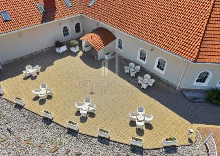 SĘKOWSKI DWÓR - LUKSUSOWY HOTEL, RESTAURACJA I DOM WESELNY, S